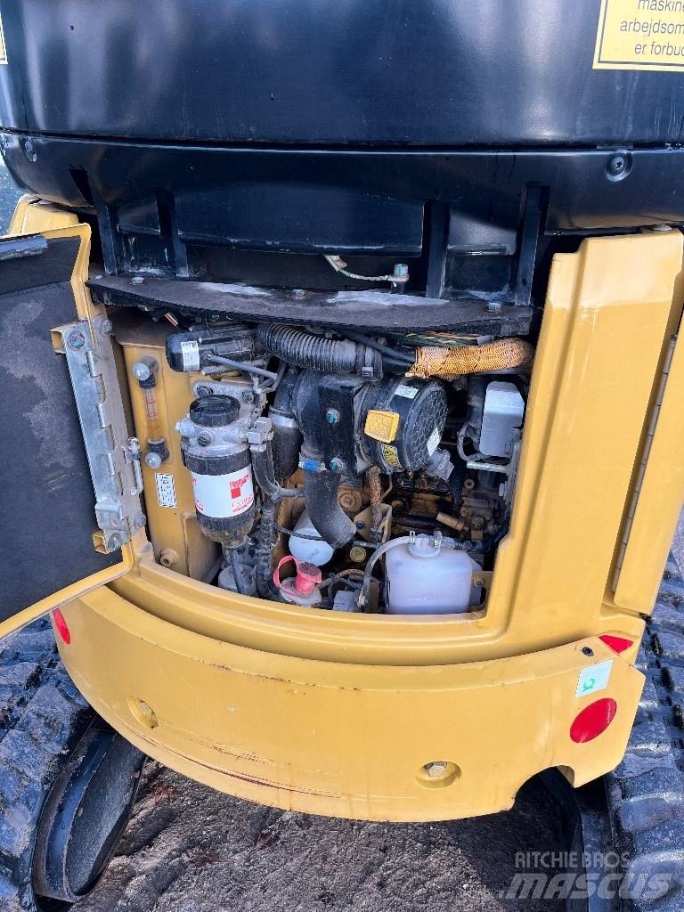 CAT 302 Mini excavatoare < 7t