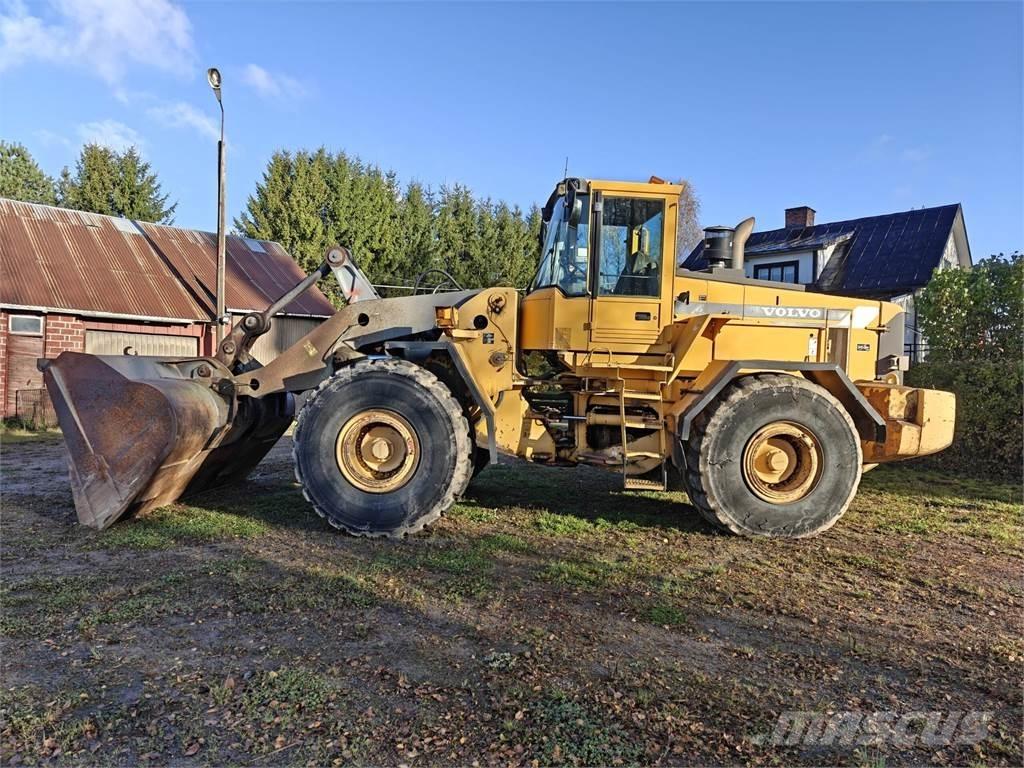Volvo L180C Incarcator pe pneuri