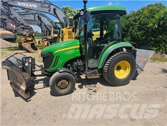 John Deere 3720 Tractoare