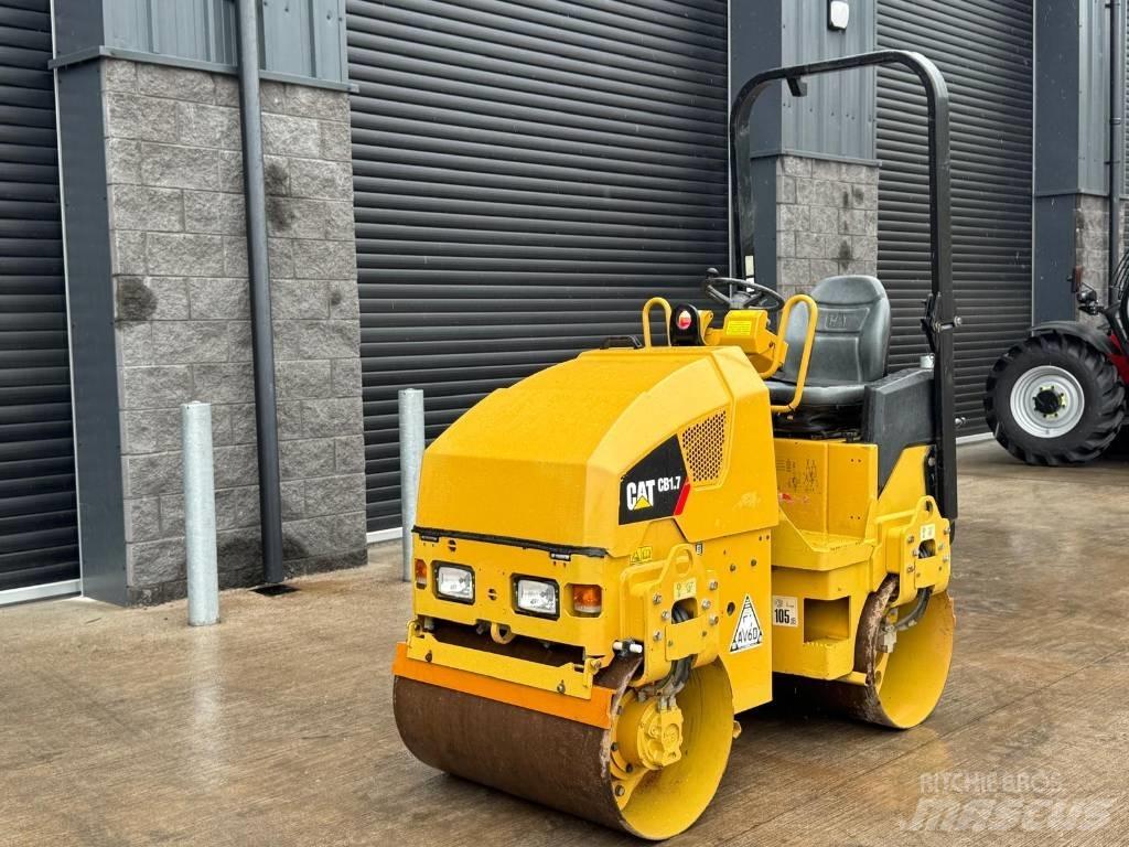 CAT CB 1.7 Cilindri compactori dubli