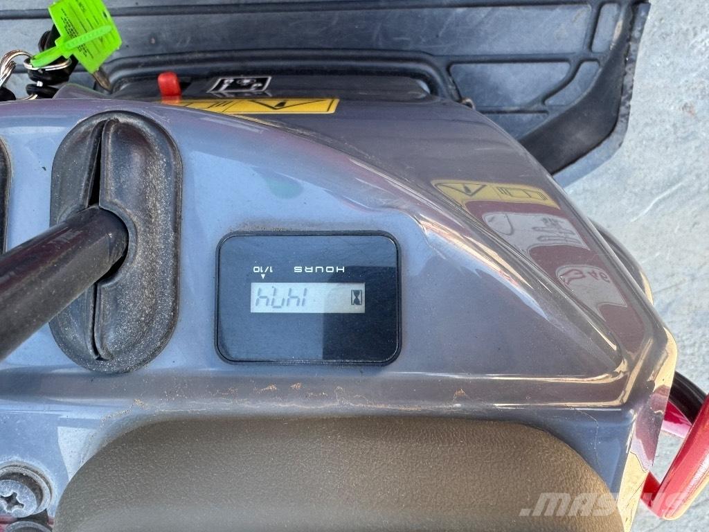 Yanmar SV08 (1F994) Mini excavatoare < 7t