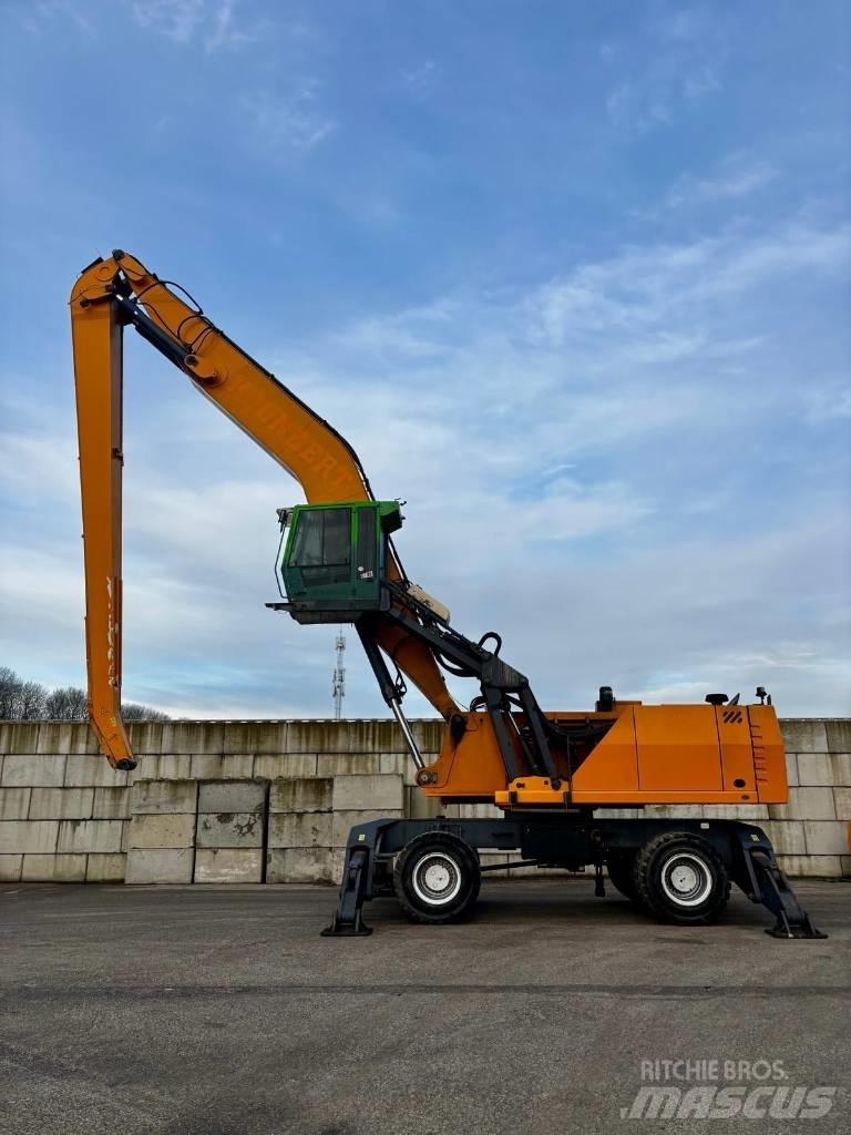 Fuchs MHL 380 Paleta de manipulare