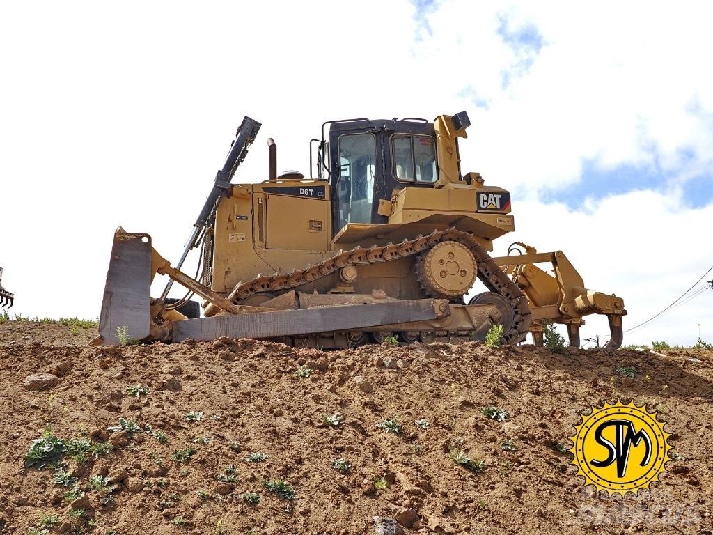 CAT D 6 T XL Buldozere pe senile