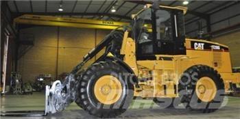 CAT IT28G Incarcator pe pneuri