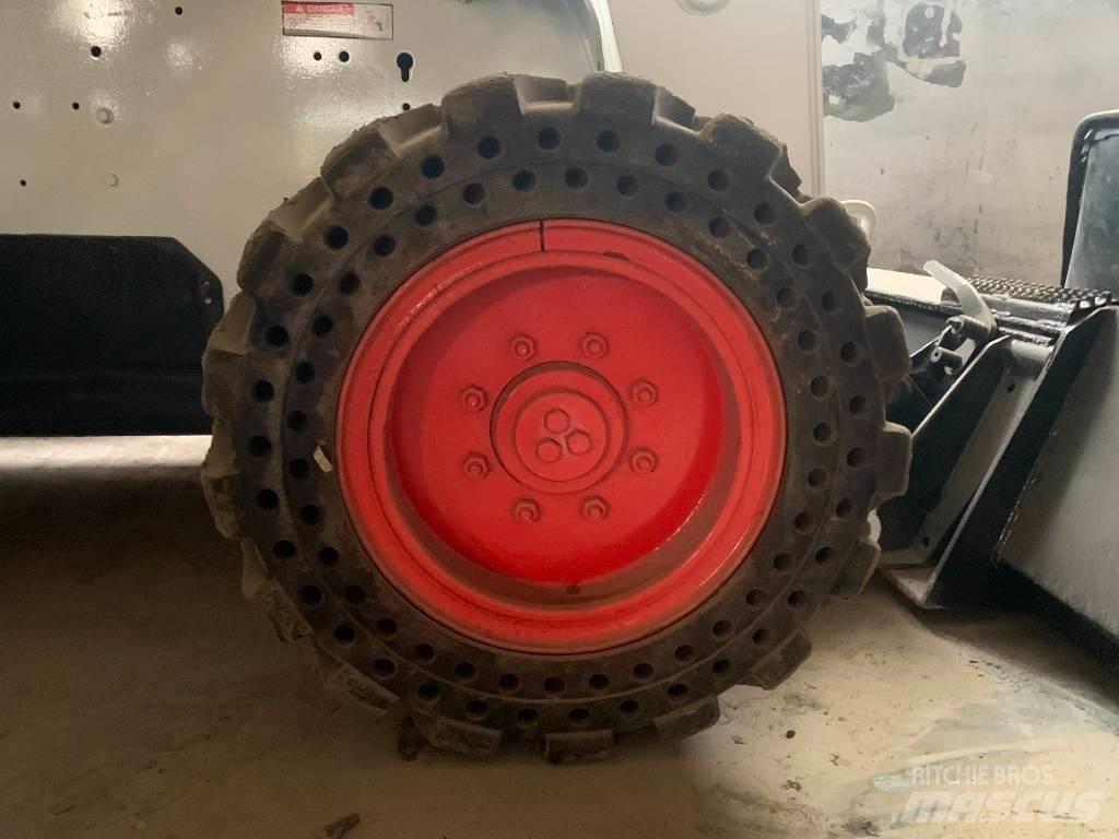 Bobcat S 300 Mini incarcator
