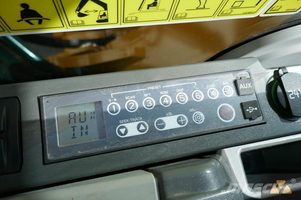 CAT 352 Excavatoare pe șenile
