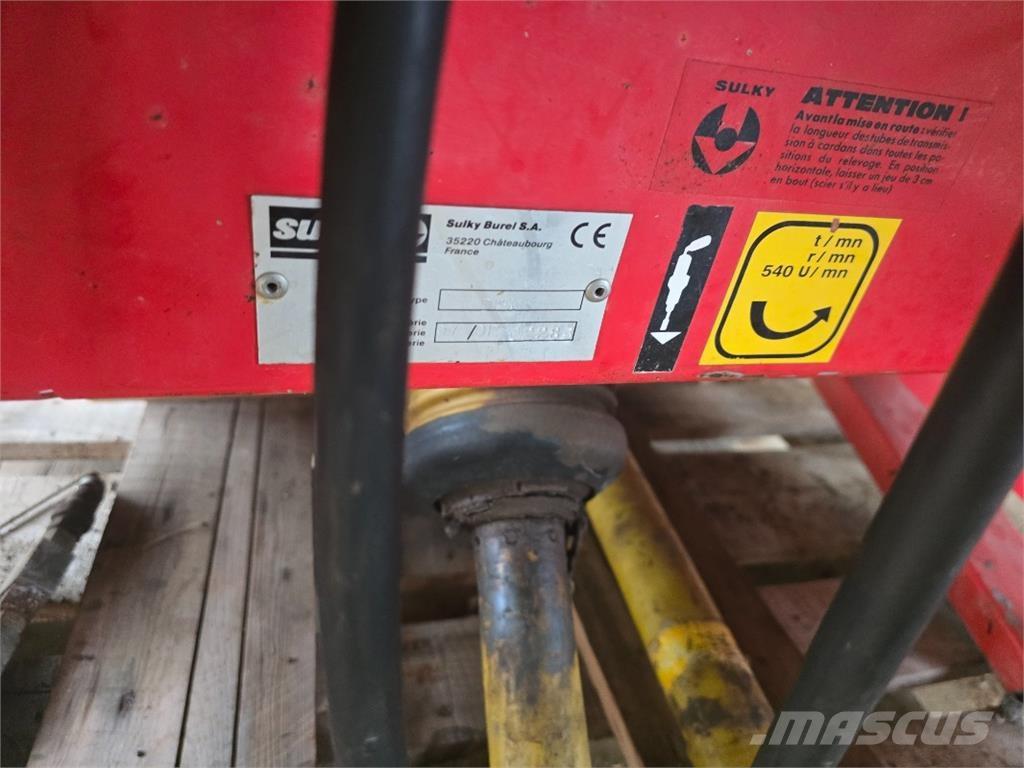 Sulky DPX 5 Împrastierea mineralelor