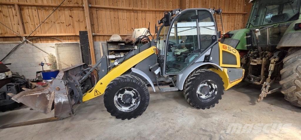 Wacker Neuson 850 Incarcator pe pneuri