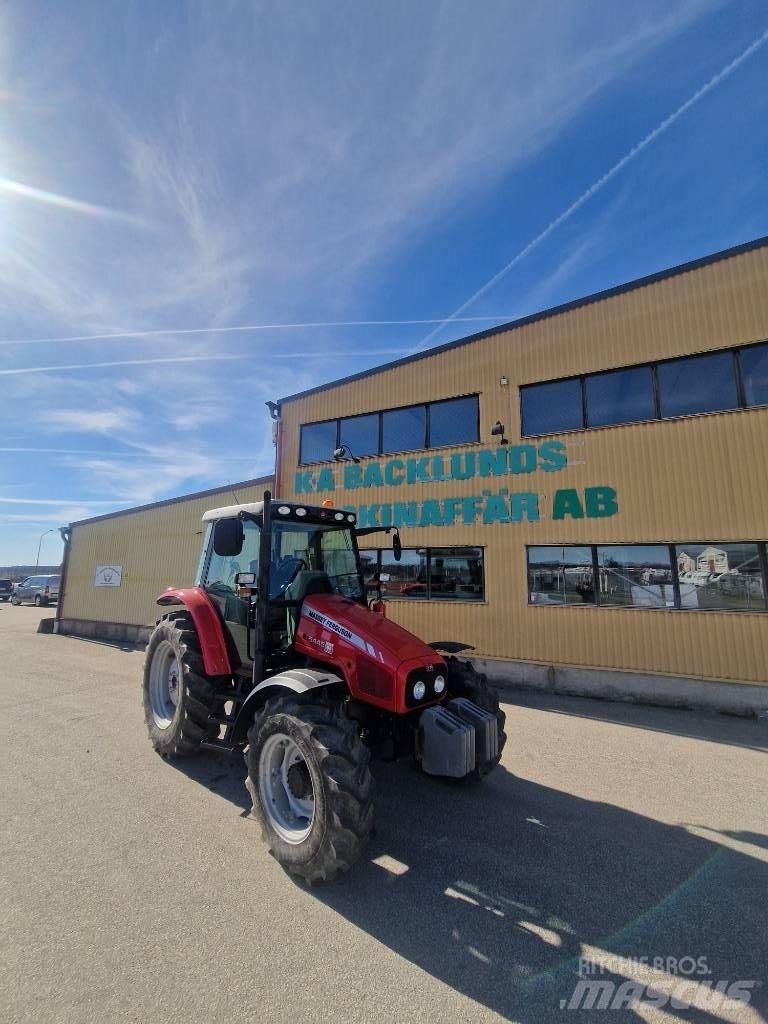 Massey Ferguson 5445 Tractoare