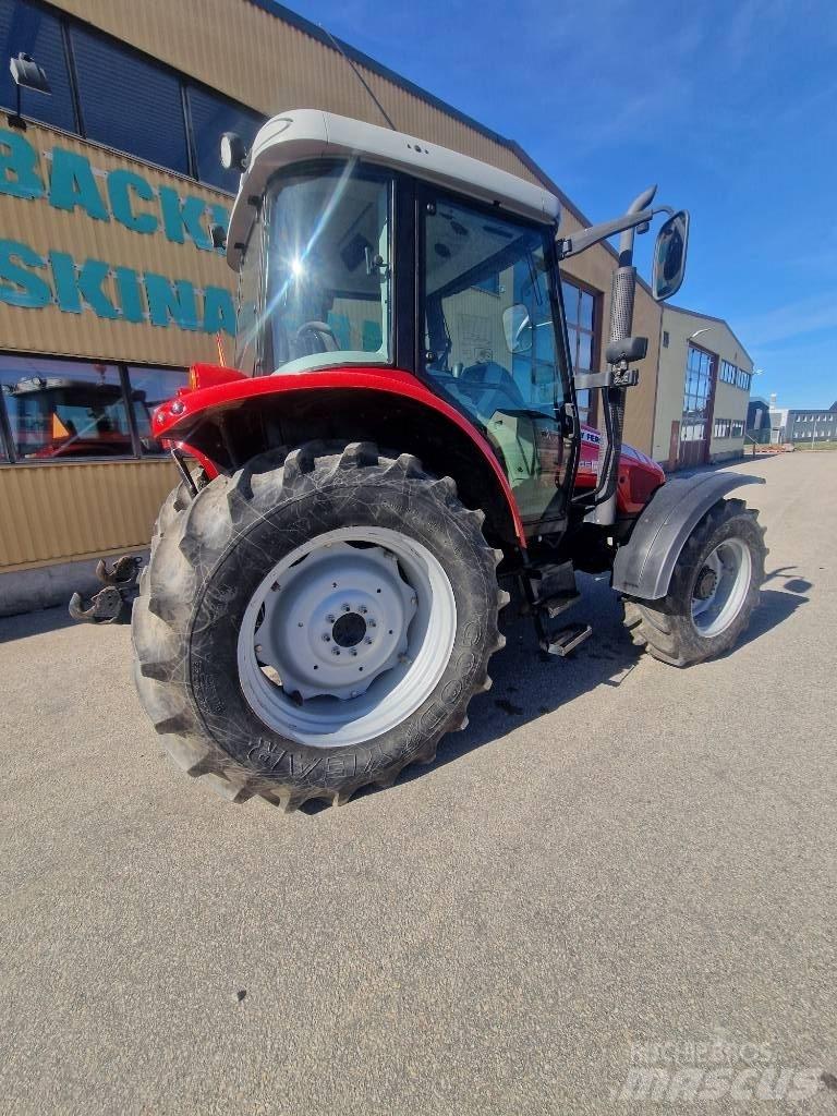 Massey Ferguson 5445 Tractoare