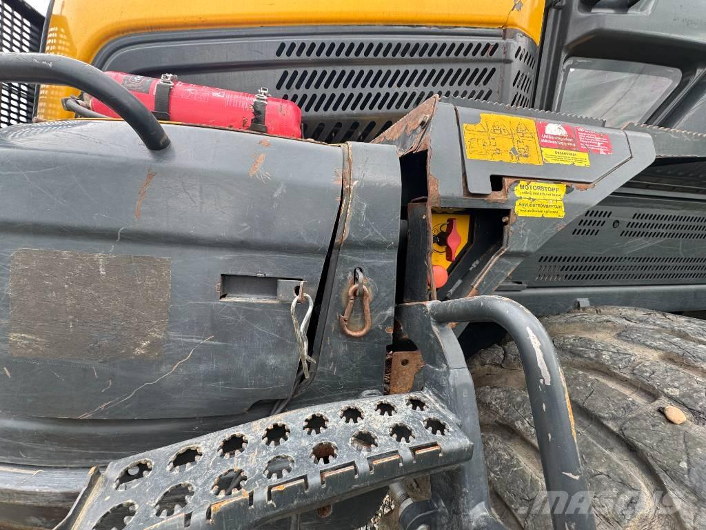 Ponsse Bear 8W Combine forestiere