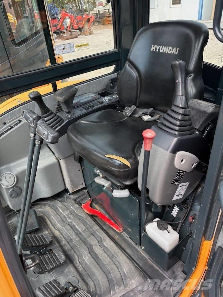 Hyundai R25Z-9 AK Mini excavatoare < 7t