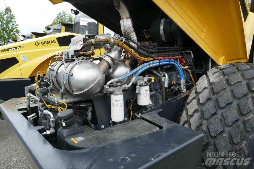 Bomag BW 213 DH-5 Compactoare sol