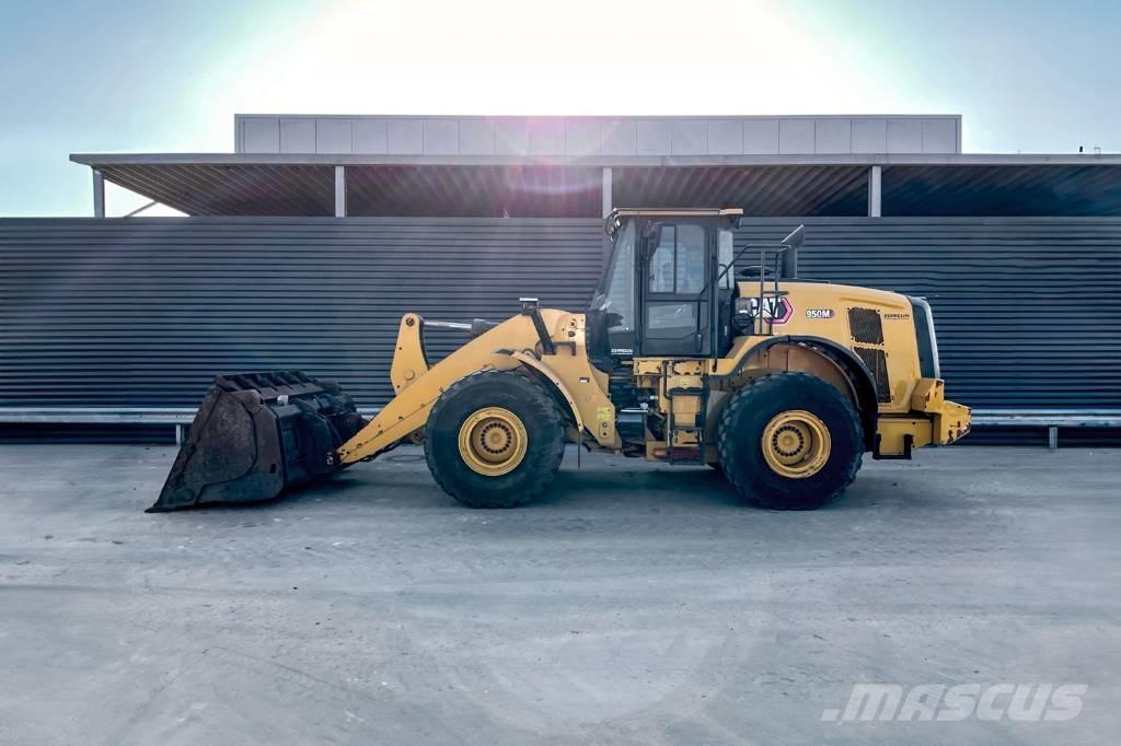 CAT 950M Incarcator pe pneuri