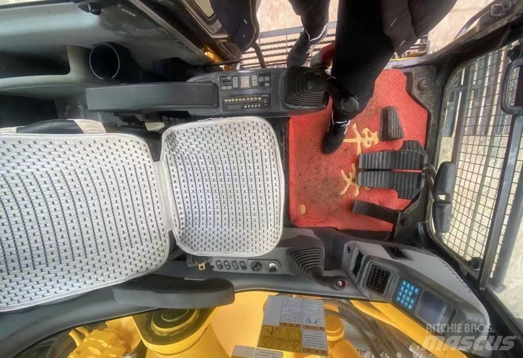 Sunward 60 Excavatoare pe șenile

