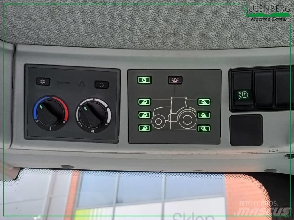 CLAAS Axion 850 Tractoare