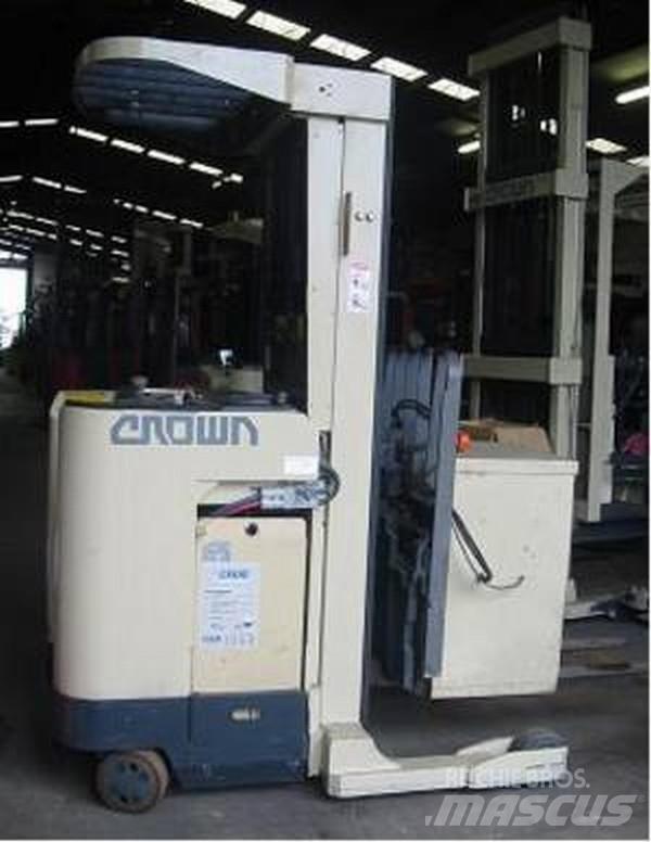 Crown 35RRTT210 Stivuitor cu catarg retractabil
