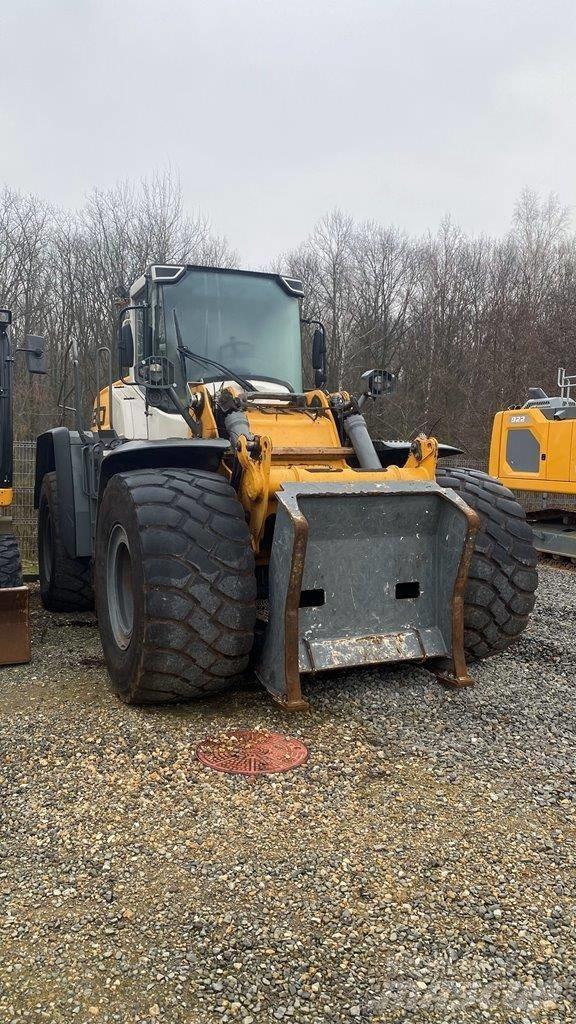Liebherr L 580 LG Incarcator pe pneuri
