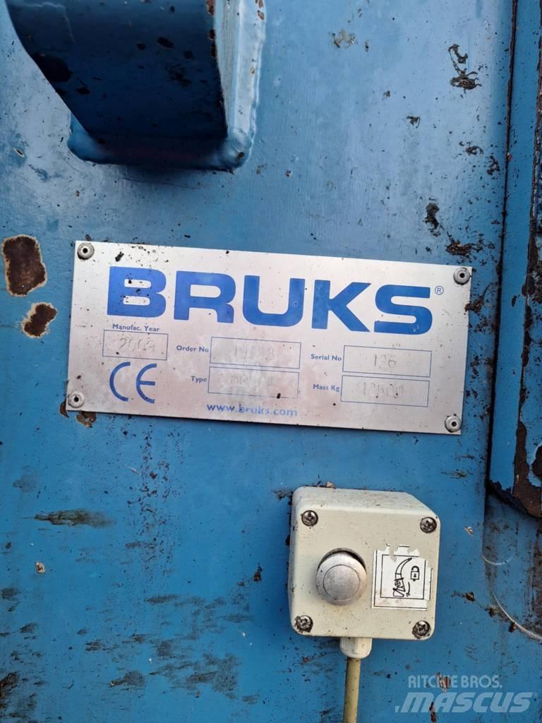 Bruks 805 CT Masini de tocat lemn