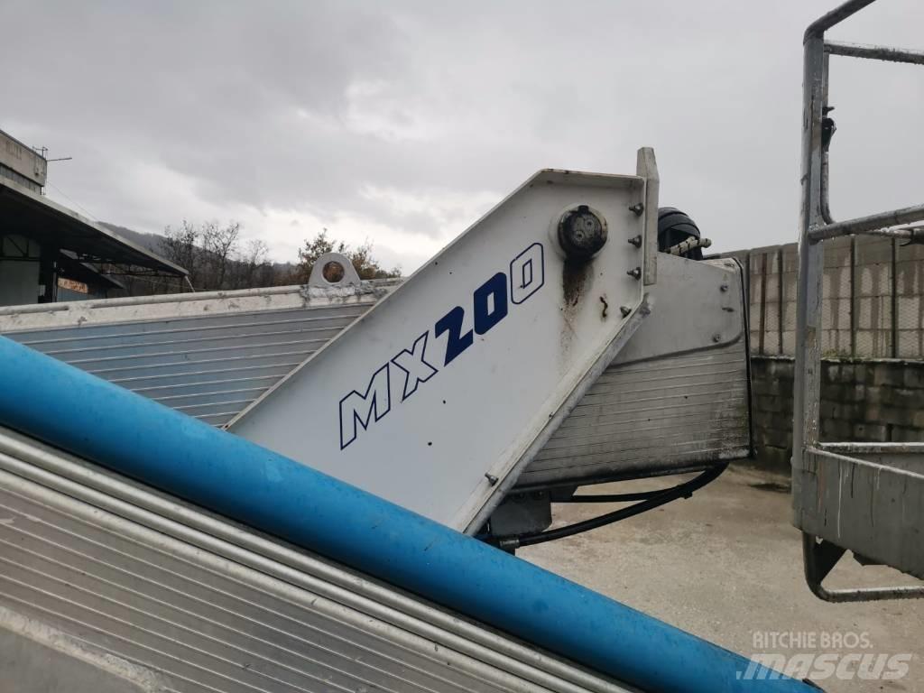Multitel MX 200 Platforme aeriene montate pe camion