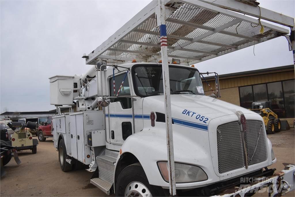 Altec AA755 Platforme aeriene montate pe camion