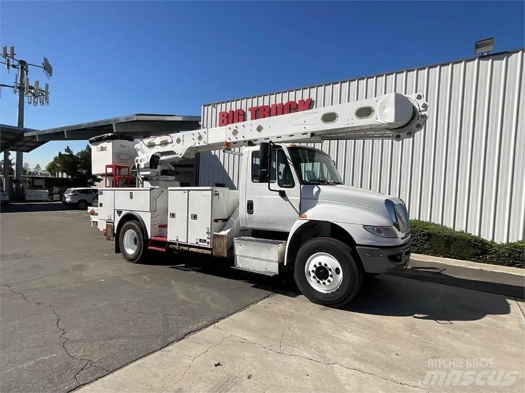 Altec AM55 Platforme aeriene montate pe camion