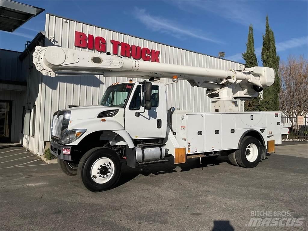 Altec AM55 Platforme aeriene montate pe camion