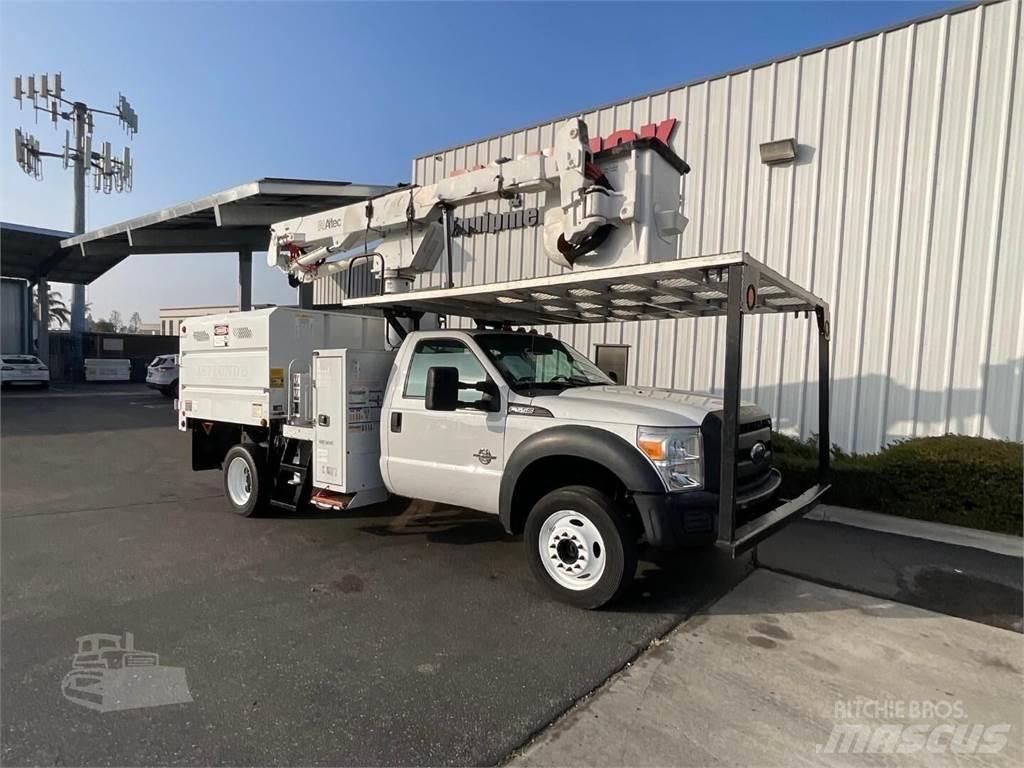 Altec AT37G Platforme aeriene montate pe camion