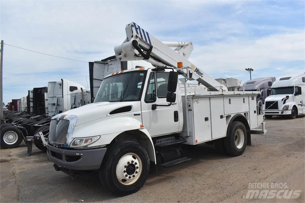 Altec TA40 Platforme aeriene montate pe camion