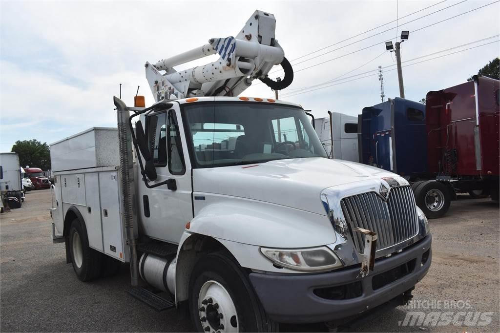 Altec TA40 Platforme aeriene montate pe camion
