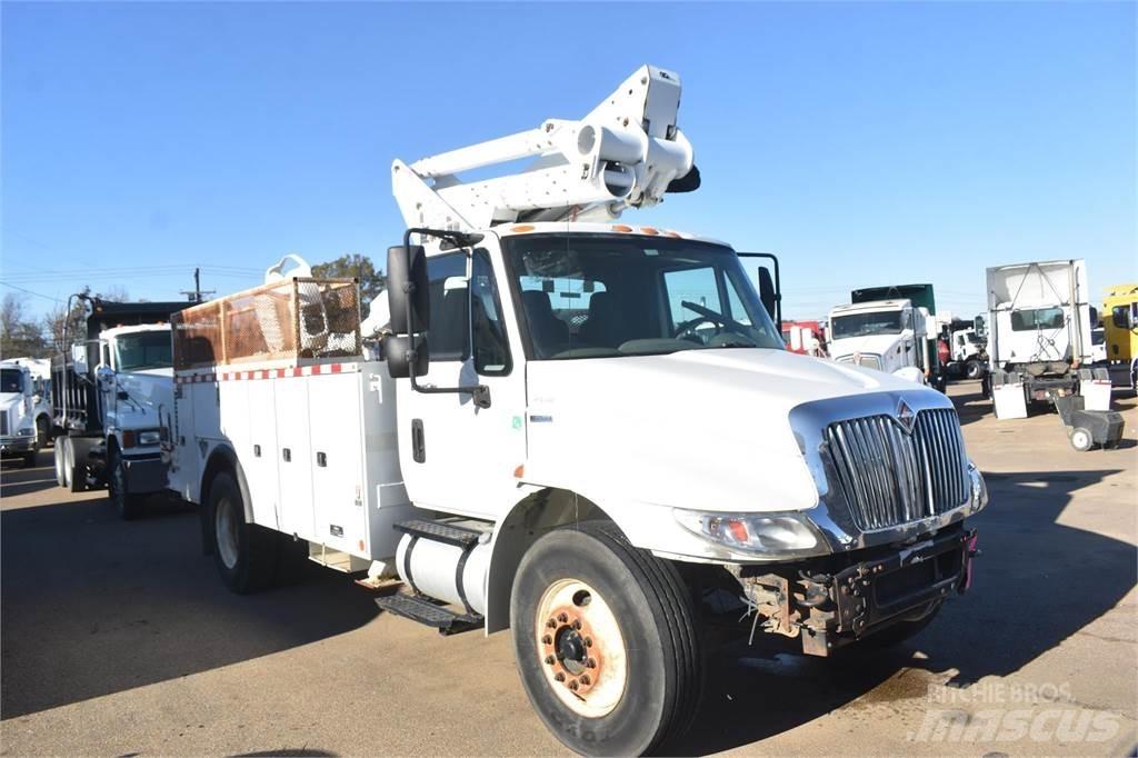 Altec TA41M Platforme aeriene montate pe camion