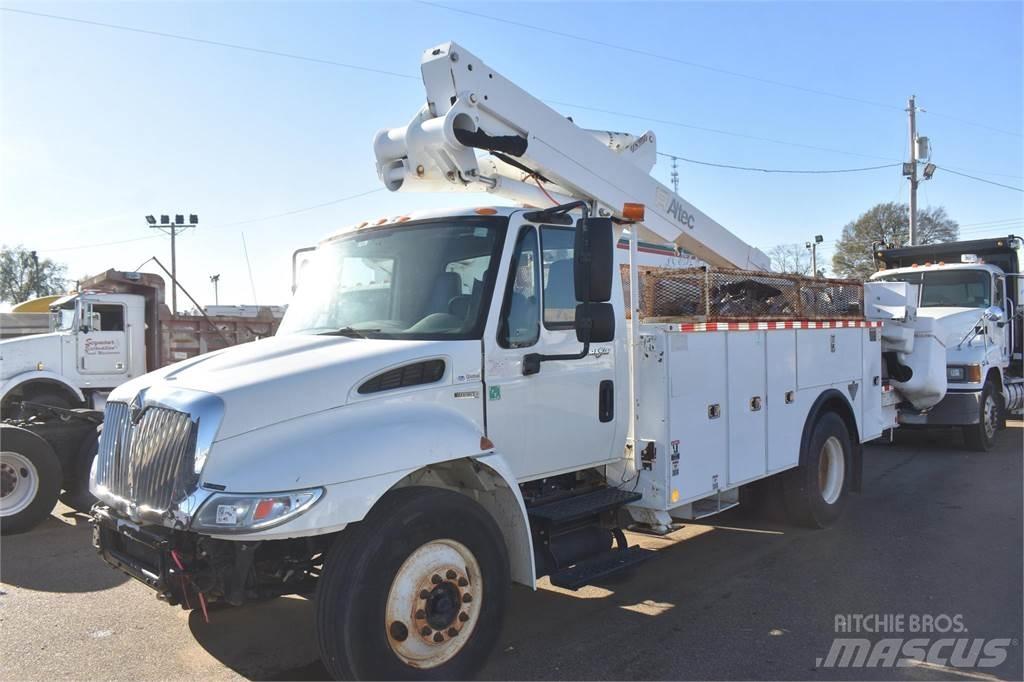 Altec TA41M Platforme aeriene montate pe camion