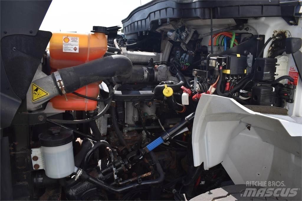 Altec TA41M Platforme aeriene montate pe camion