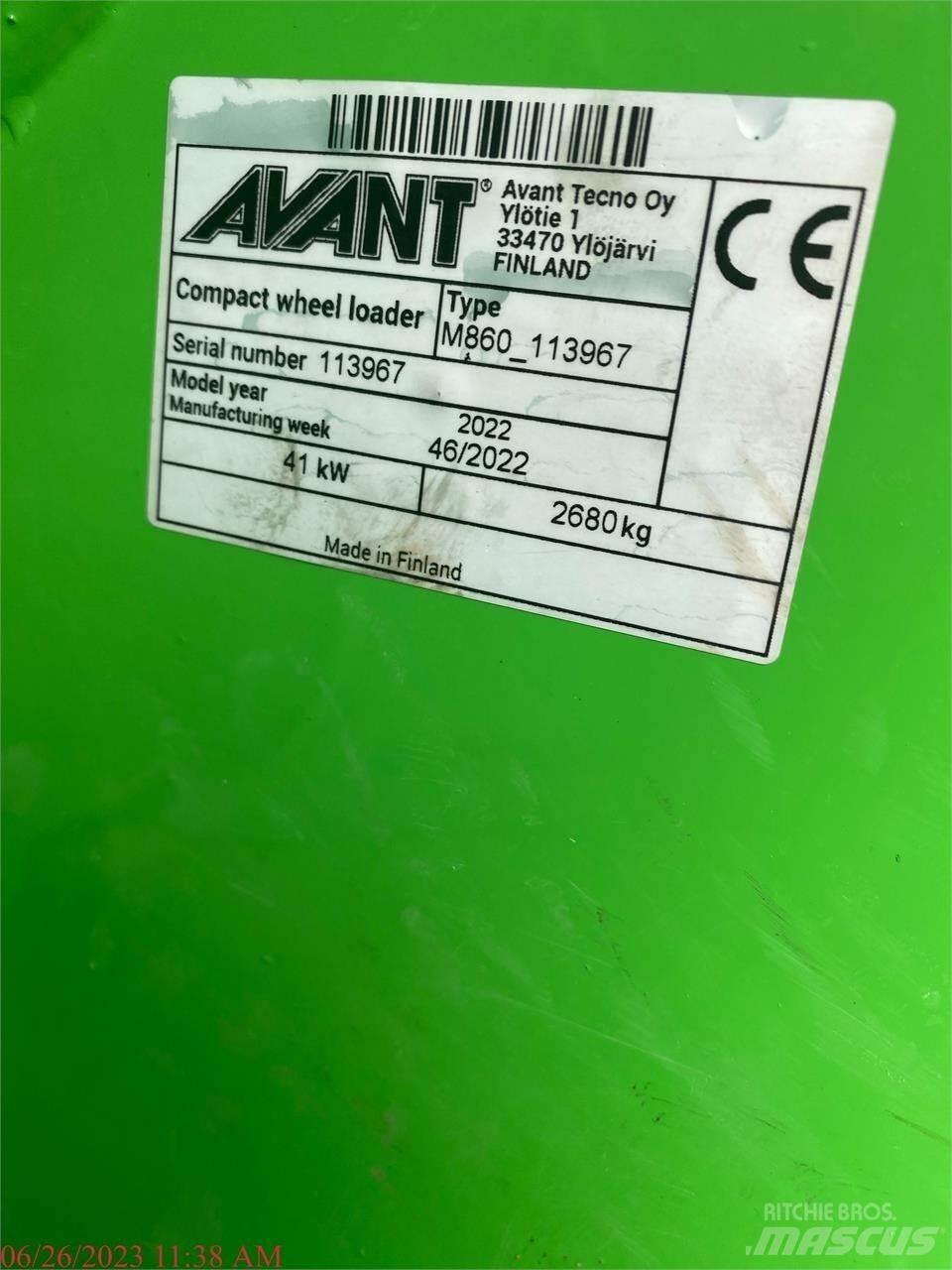 Avant 860I Incarcator pe pneuri