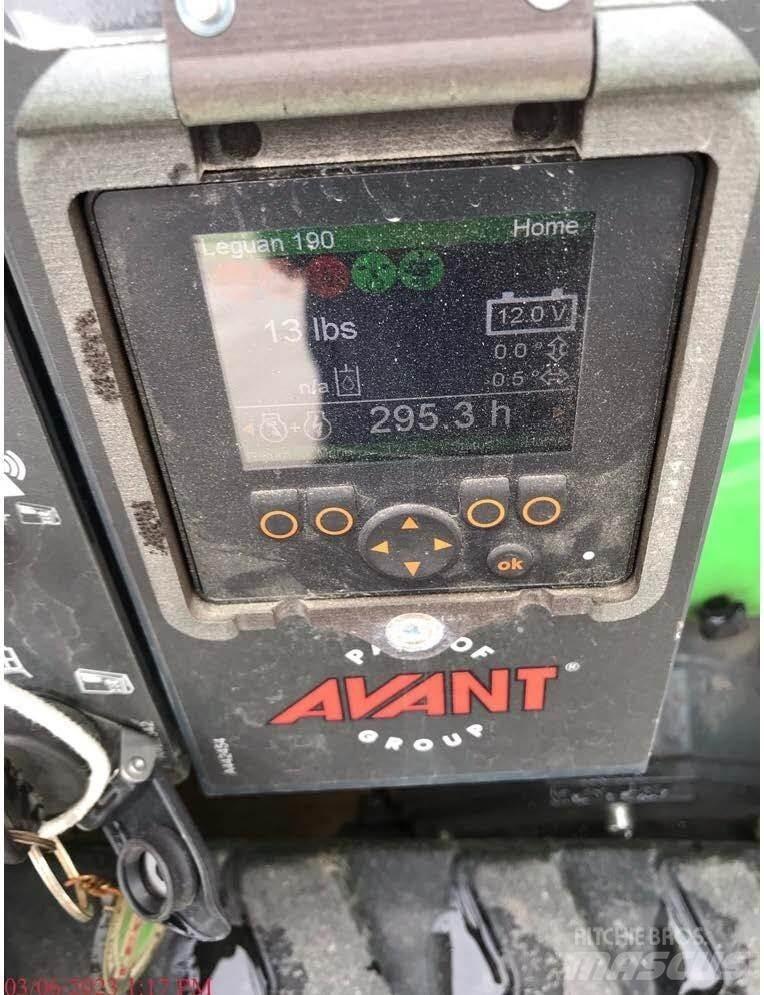 Avant LEGUAN 190 Nacele cu brat articulat
