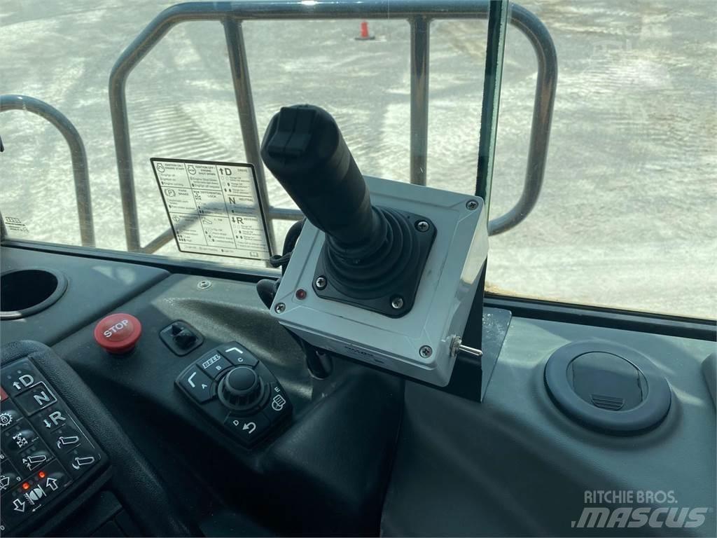 Bell B30E Cisterne