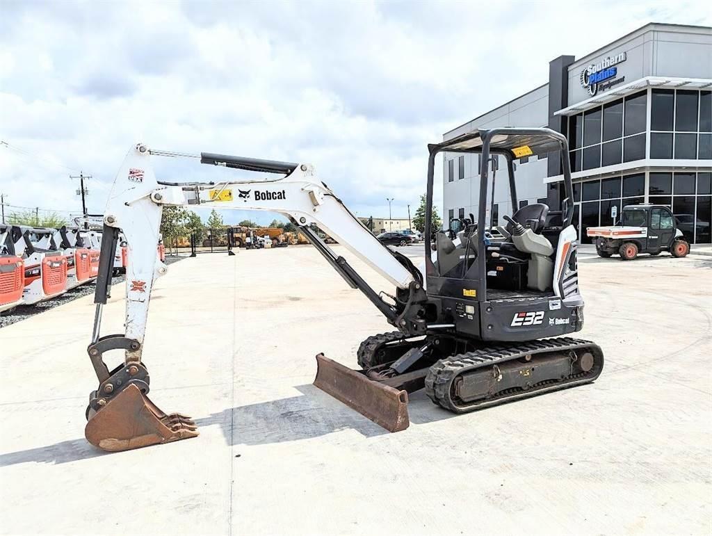 Bobcat E32I Mini excavatoare < 7t