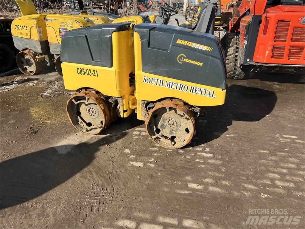 Bomag BMP8500 Cilindri compactori tractabili cu vibratii