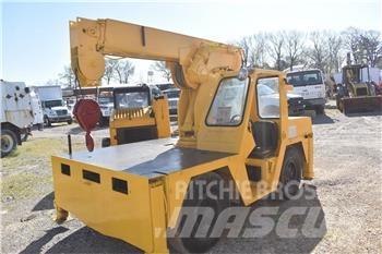 CASE 3330B Macara teren accidentat