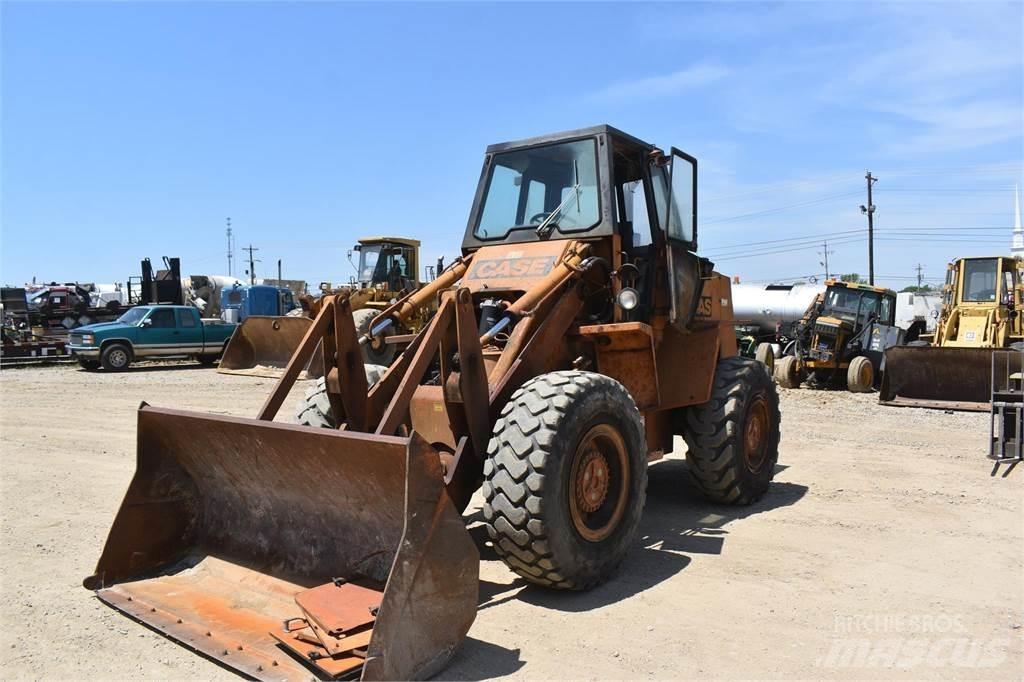CASE W20C Incarcator pe pneuri