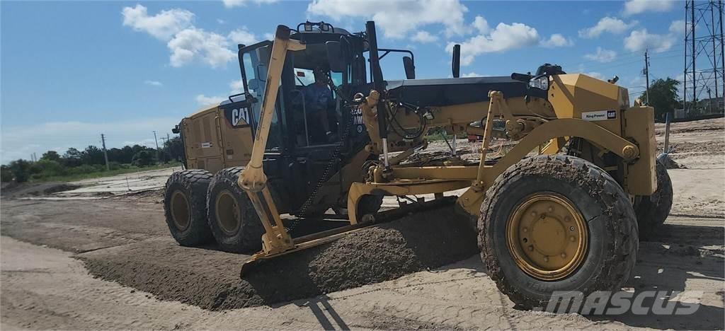 CAT 120M2 AWD Gredere