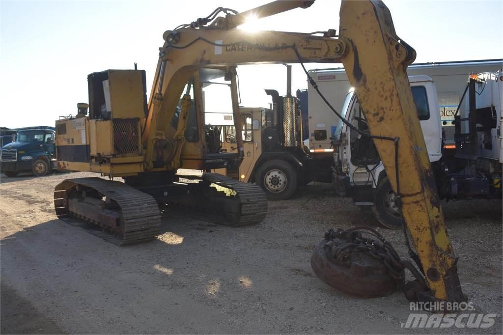 CAT 215B LC Excavatoare pe șenile
