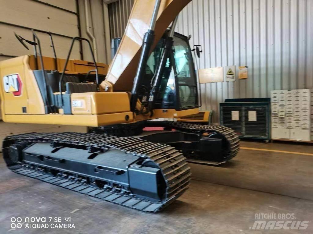 CAT 320 Excavatoare pe șenile
