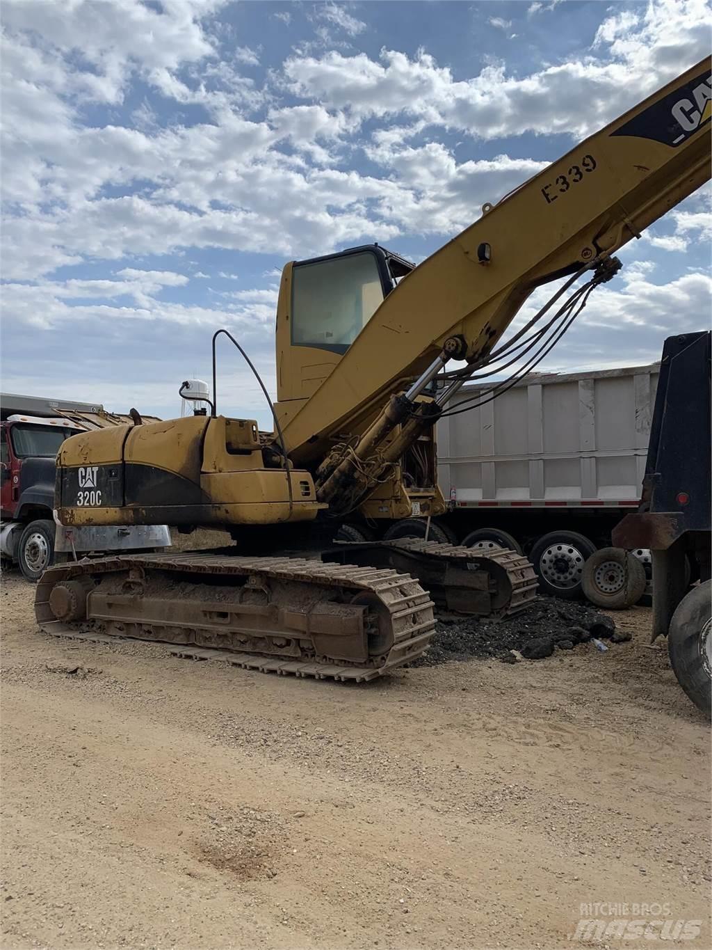 CAT 320C Excavatoare pe șenile
