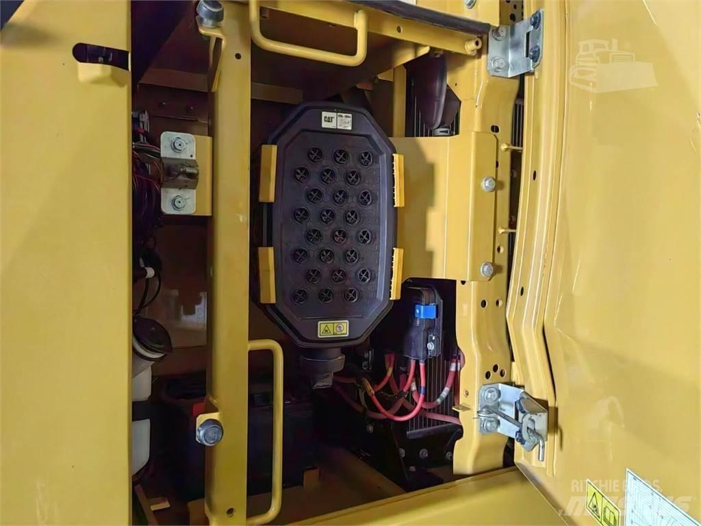 CAT 330 Excavatoare pe șenile
