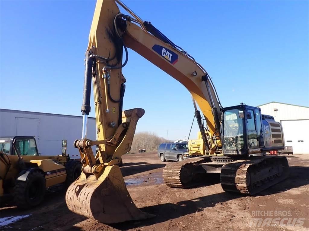 CAT 336F Excavatoare pe șenile
