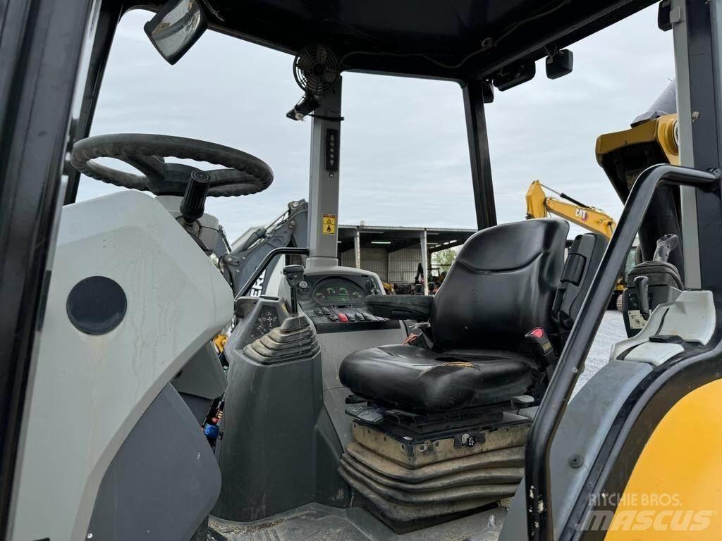 CAT 420F2 Buldoexcavatoare