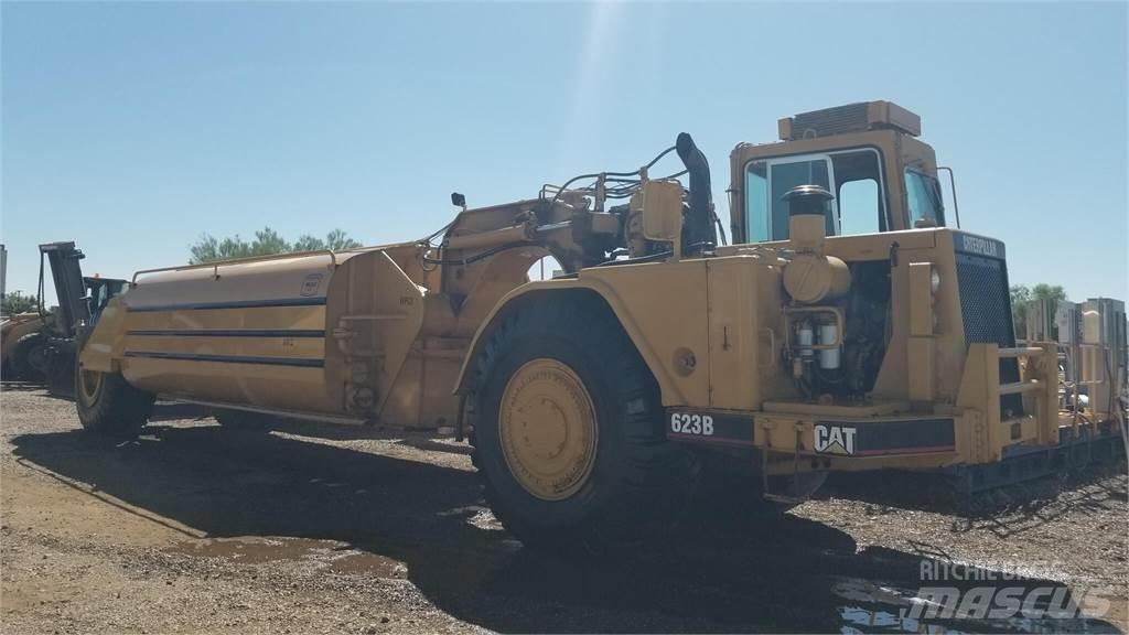 CAT 623B Remorci Cisterne