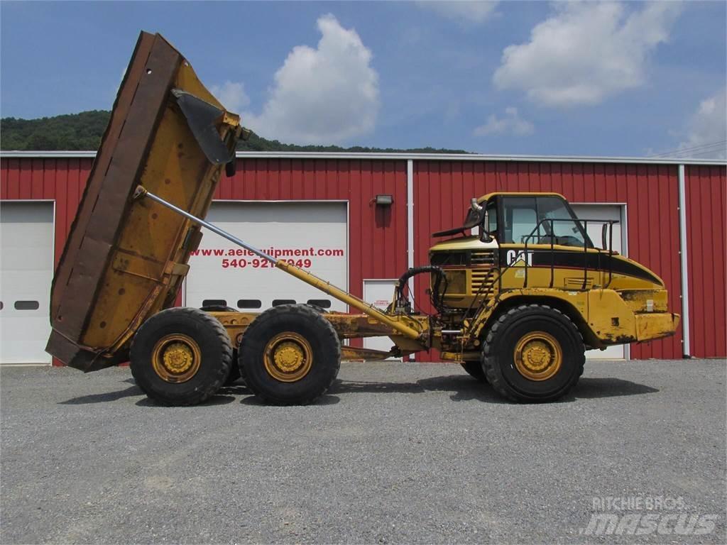 CAT 725 Transportoare articulate