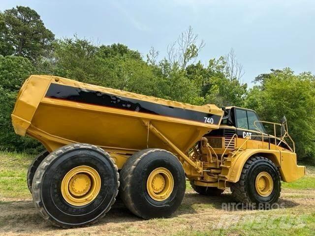 CAT 740 Transportoare articulate